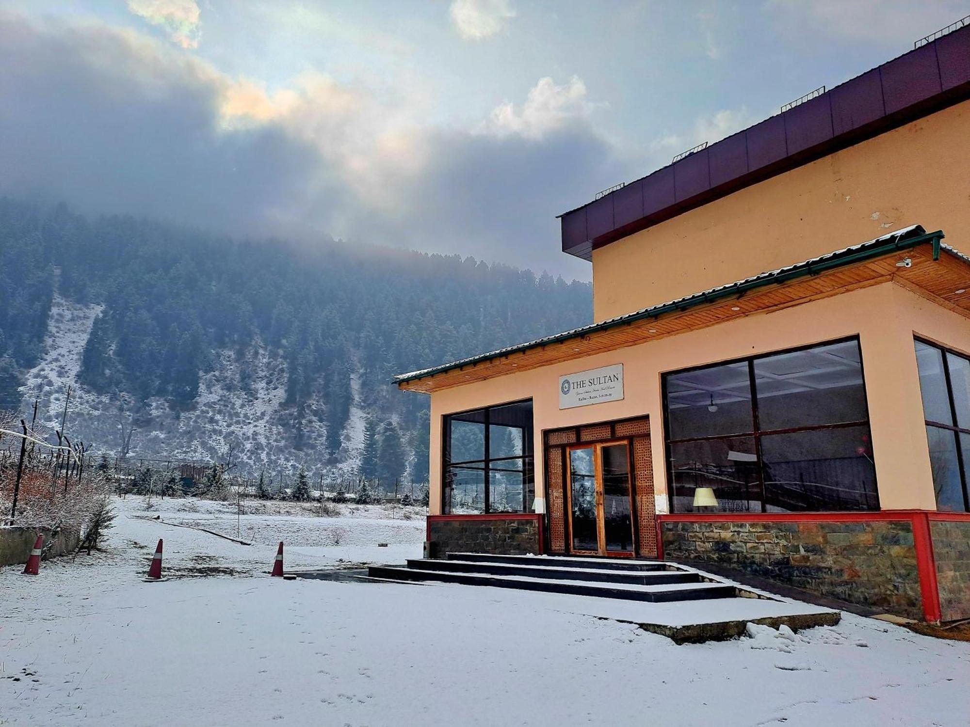 The Sultan Resort Kulan Exterior foto